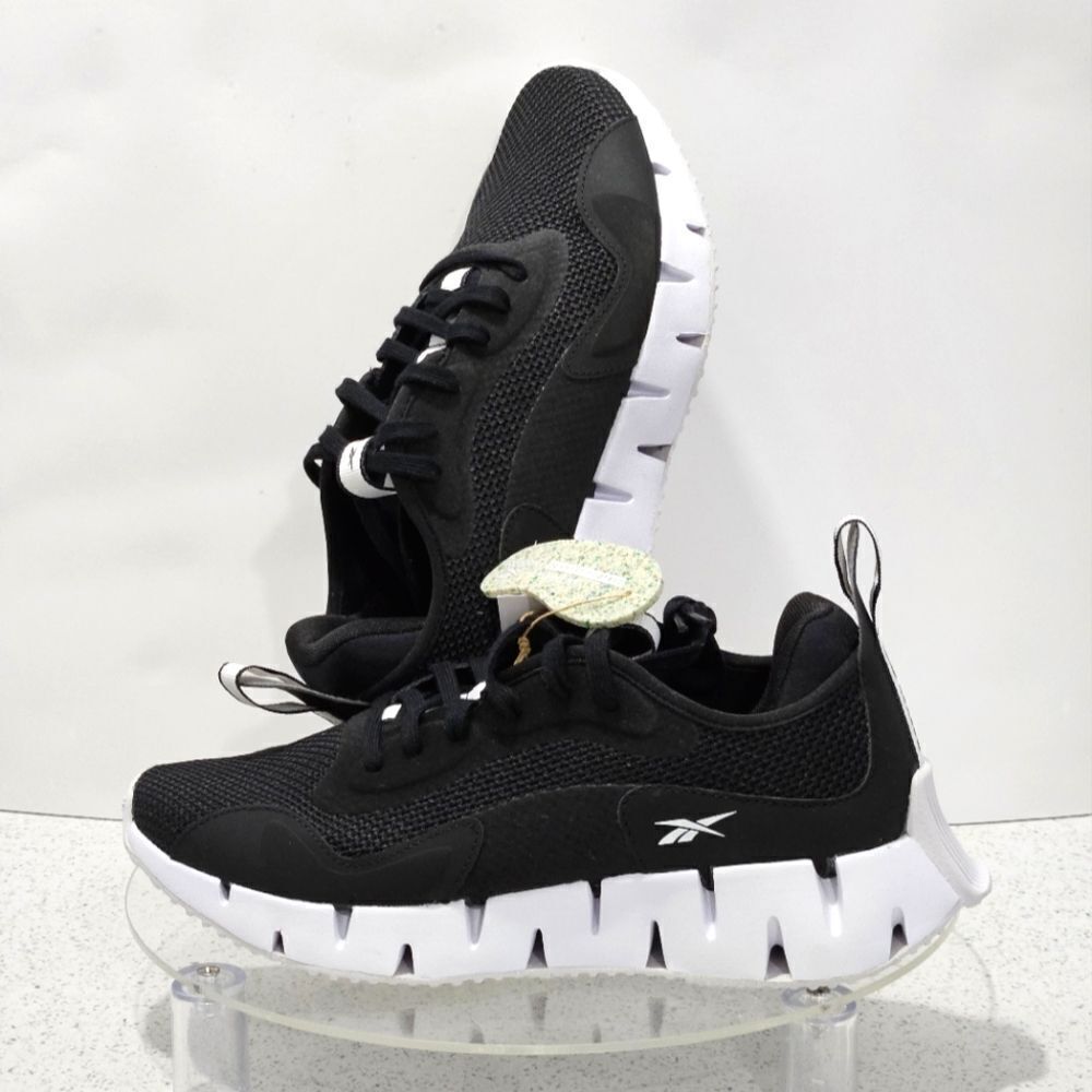 👟Reebok, women's running sneakers with Ortholite footbed. NWT